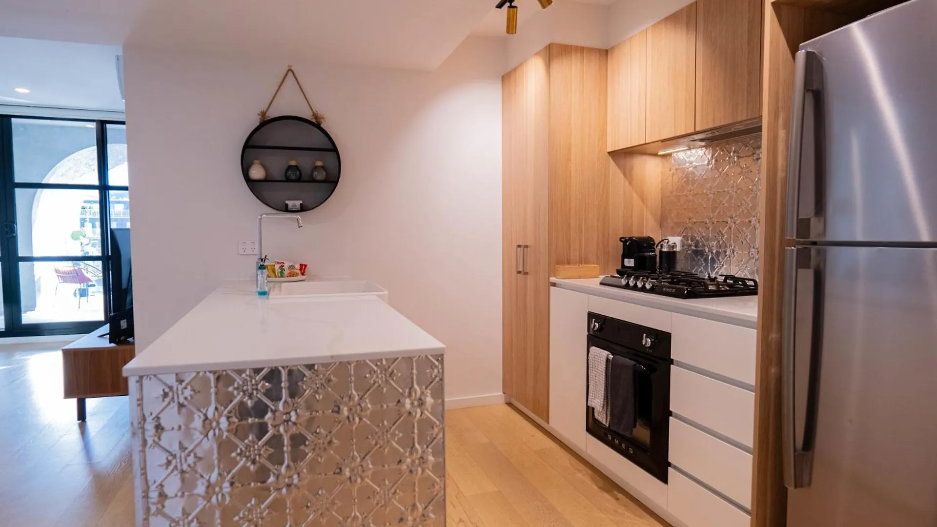 2 Bedroom 2 Bath 1 Car On Lonsdale Street 캔버라 아파트